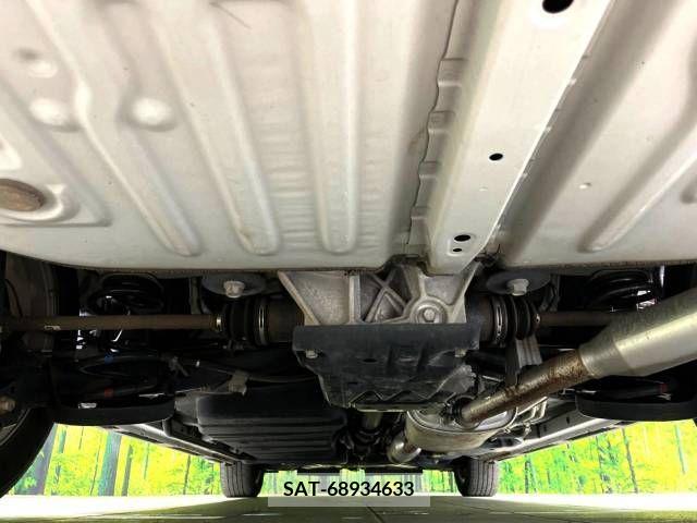 Toyota NOAH 2016-04 298091-19