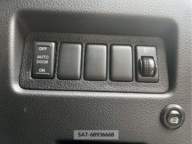 Nissan SERENA 2010-09 367620-16