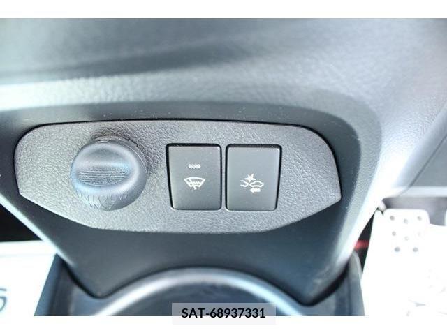 Toyota VITZ 2016-09 370167-5