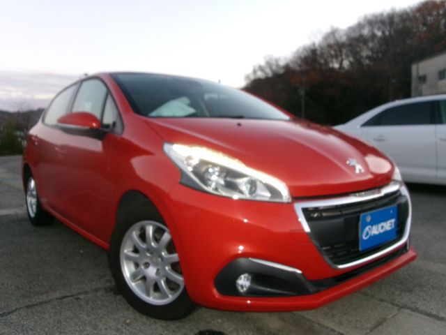 Peugeot 208 2016-04 28092-0