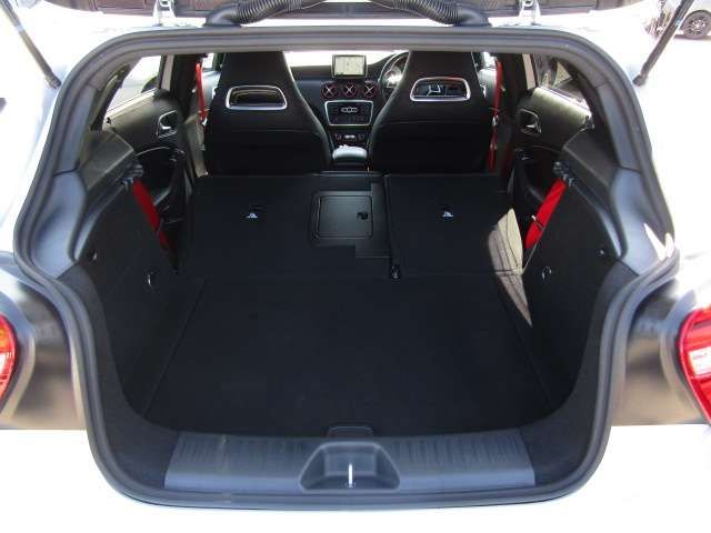 Mercedes Benz A-CLASS 2013-09 9069-13