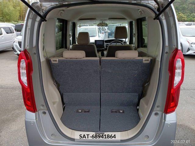 Honda N BOX 2018-06 335106-2