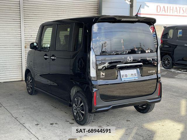 Honda N BOX CUSTOM 2024-02 372261-3