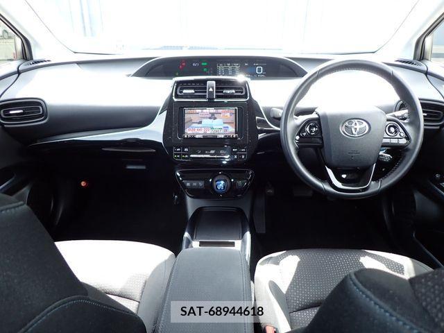 Toyota PRIUS 2019-04 372800-1