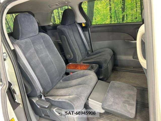 Toyota ESTIMA 2011-11 299189-9