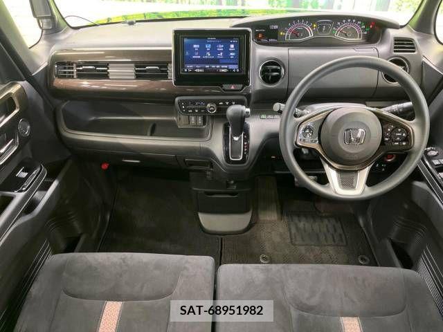 Honda N BOX CUSTOM 2018-12 306997-1