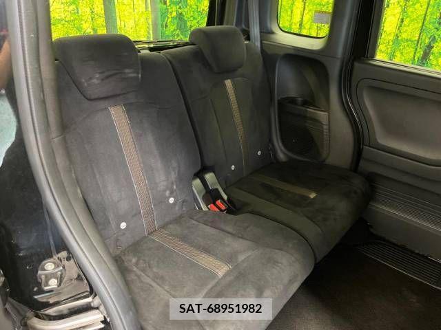 Honda N BOX CUSTOM 2018-12 306997-9