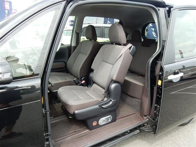 Toyota SPADE 2013-03 21076-7