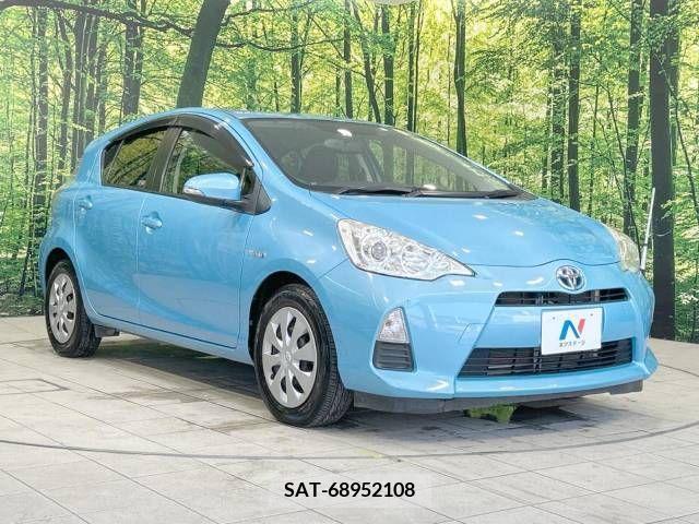 Toyota AQUA 2012-03 389295-16