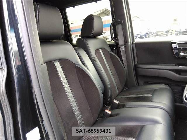 Honda N BOX CUSTOM 2021-09 208242-4
