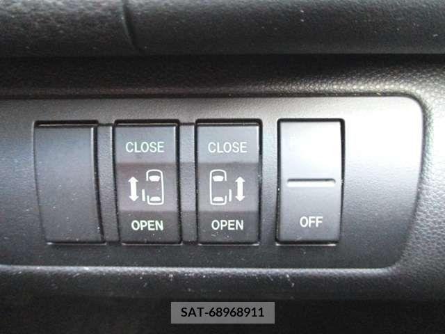Mazda MPV 2011-05 212976-2