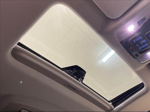 Toyota ALPHARD 2018-08 6762-5