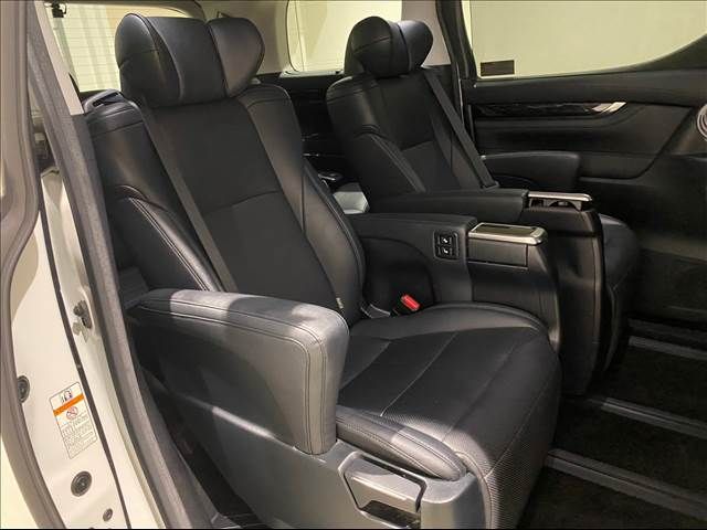 Toyota ALPHARD 2018-08 6762-9