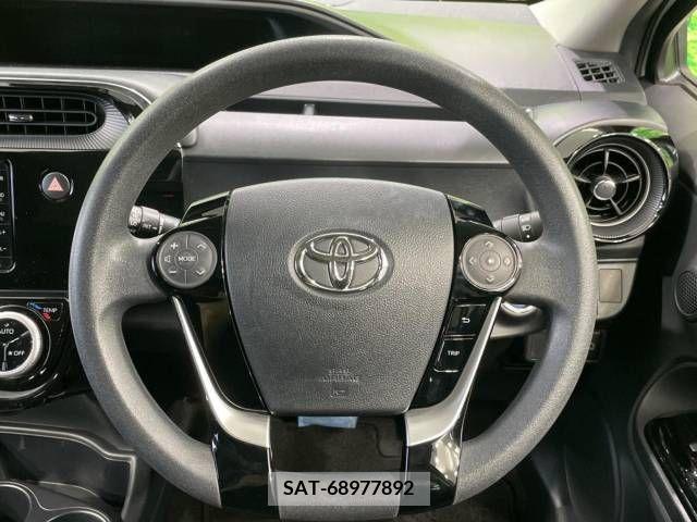 Toyota AQUA 2018-09 336605-11