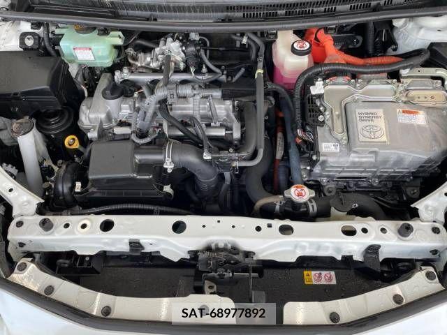 Toyota AQUA 2018-09 336605-18