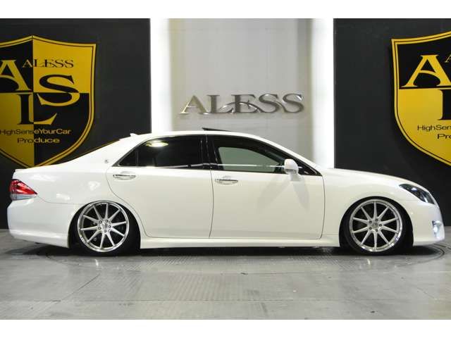 Toyota CROWN SEDAN 2010-12 2870-6