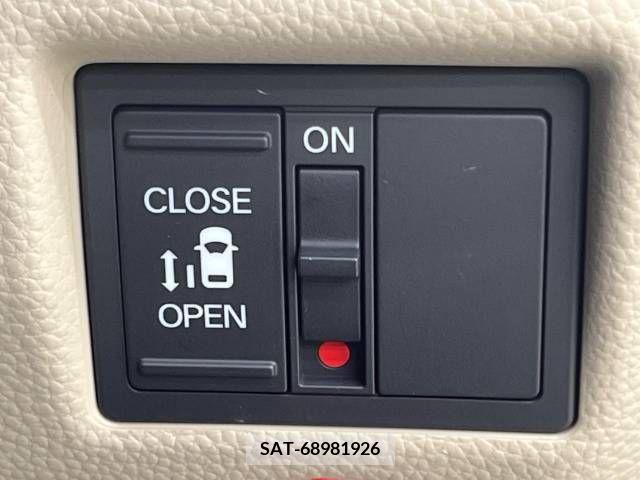 Honda N BOX 2019-08 278439-4