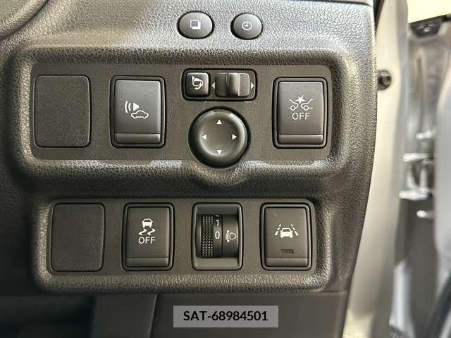 Nissan NOTE 2018-11 279876-16