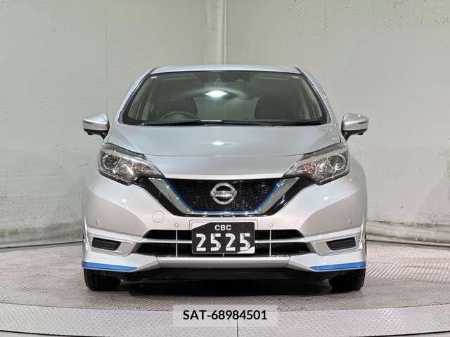 Nissan NOTE 2018-11 279876-6