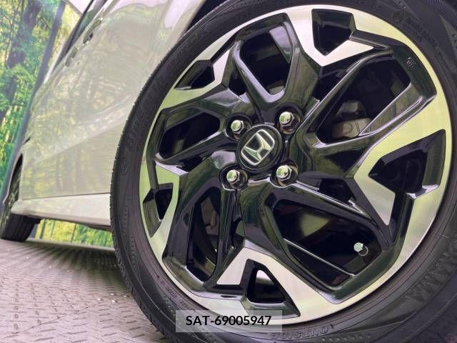 Honda N BOX CUSTOM 2018-03 215275-13