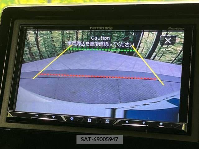 Honda N BOX CUSTOM 2018-03 215275-5