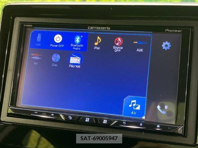 Honda N BOX CUSTOM 2018-03 215275-4