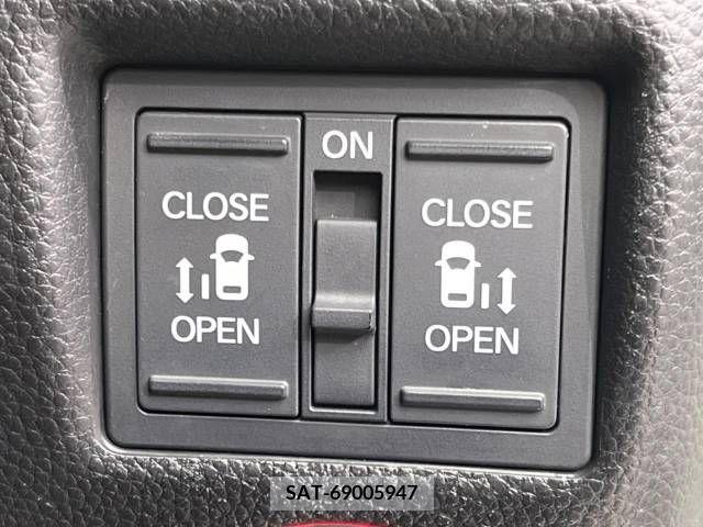 Honda N BOX CUSTOM 2018-03 215275-2