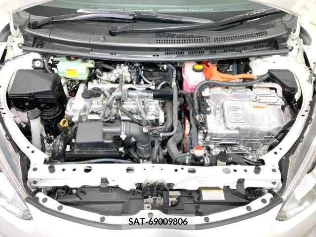 Toyota AQUA 2015-11 254734-18