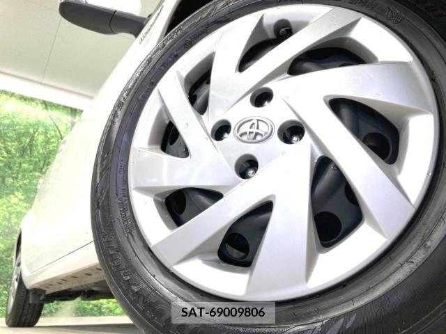 Toyota AQUA 2015-11 254734-11