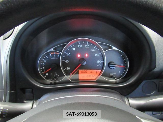 Toyota RACTIS 2012-11 206620-11