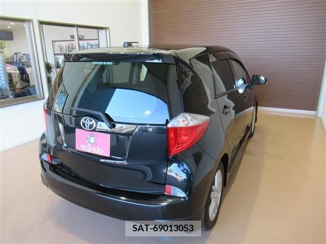 Toyota RACTIS 2012-11 206620-2