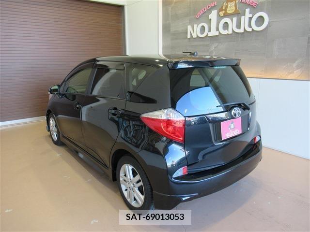 Toyota RACTIS 2012-11 206620-3
