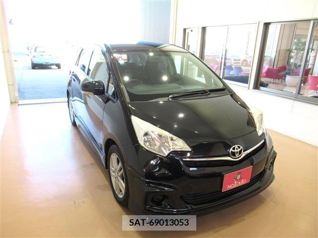 Toyota RACTIS 2012-11 206620-1