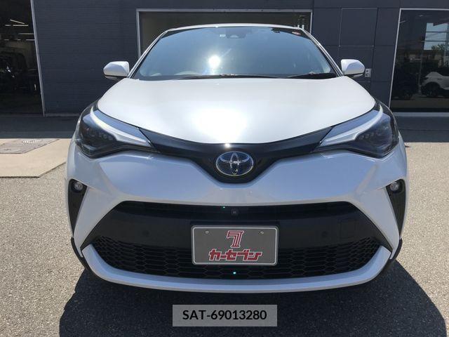 Toyota C-HR 2021-10 323087-3