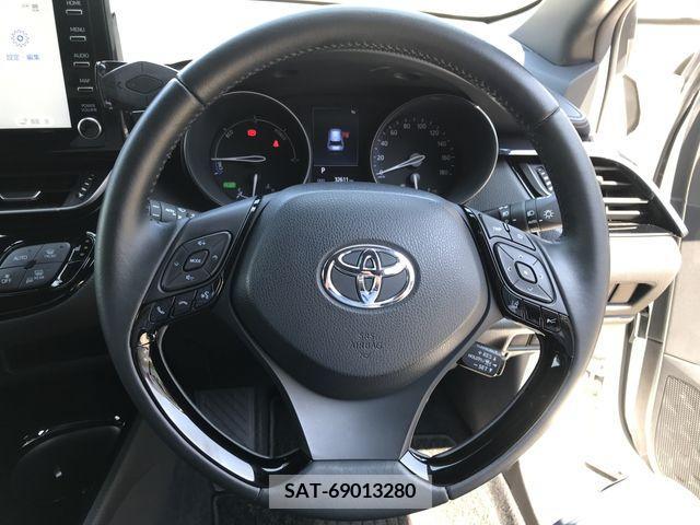 Toyota C-HR 2021-10 323087-20