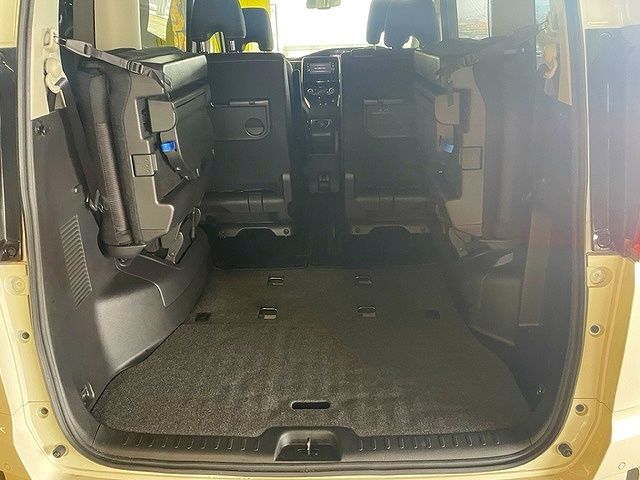 Nissan SERENA 2018-10 4137-25