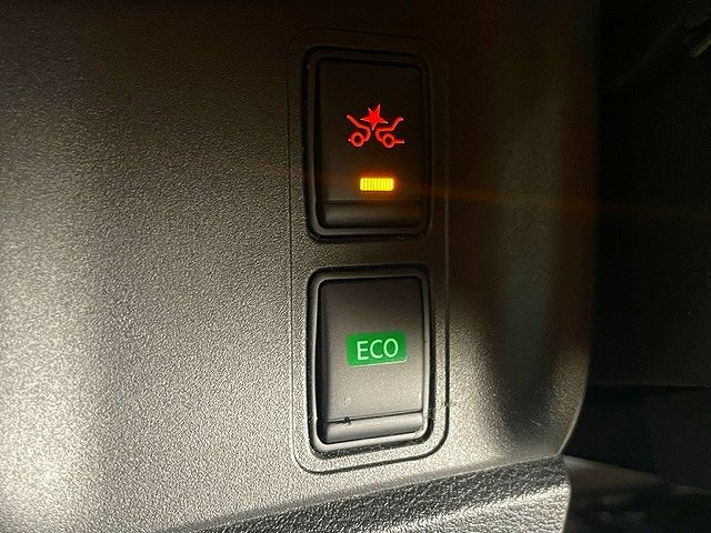 Nissan SERENA 2018-10 4137-17