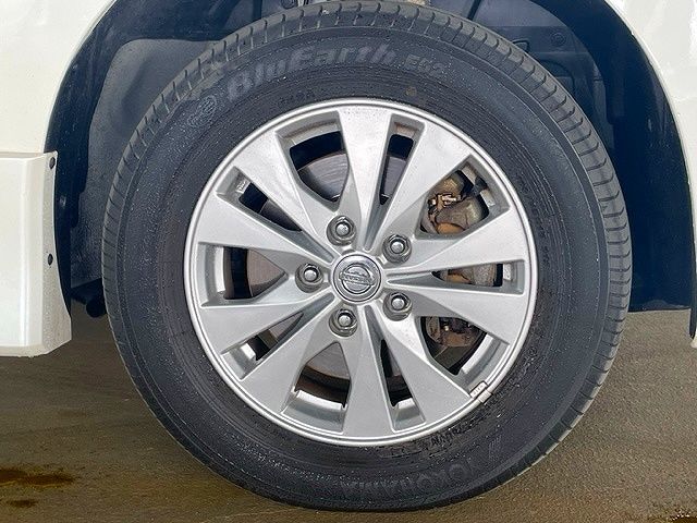 Nissan SERENA 2018-10 4137-27