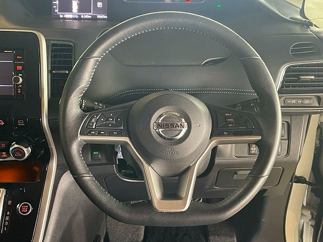 Nissan SERENA 2018-10 4137-14