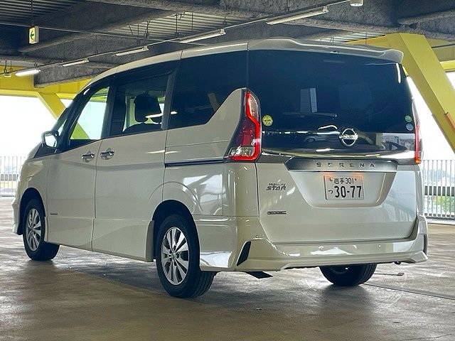 Nissan SERENA 2018-10 4137-8