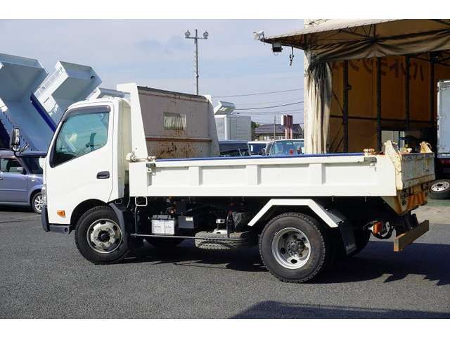 Hino DUTRO 2018-09 20437-6