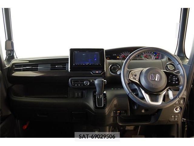 Honda N BOX CUSTOM 2019-02 278938-1