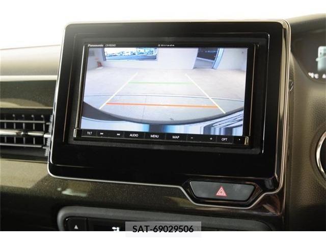 Honda N BOX CUSTOM 2019-02 278938-3