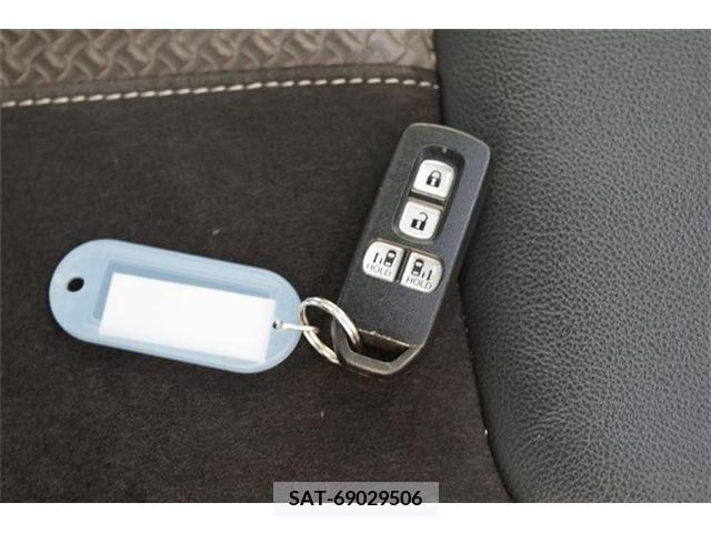 Honda N BOX CUSTOM 2019-02 278938-17