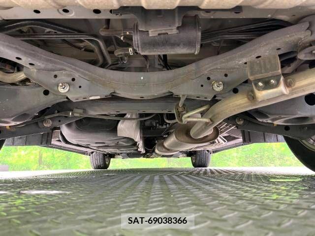 Nissan ELGRAND 2014-05 235200-19