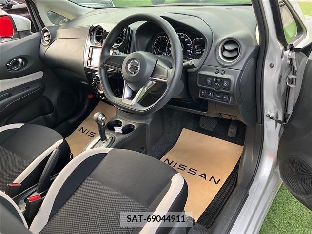 Nissan NOTE 2019-02 298114-6