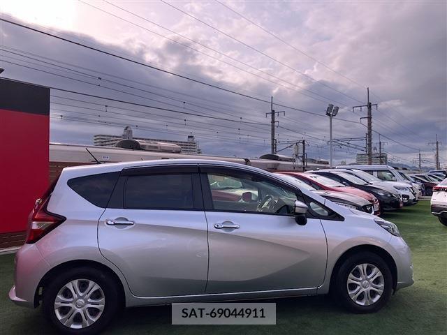 Nissan NOTE 2019-02 298114-12