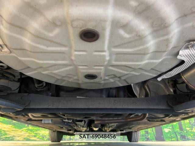 Nissan NOTE 2016-04 365401-17