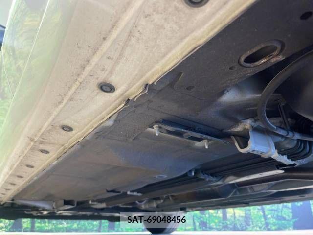Nissan NOTE 2016-04 365401-14