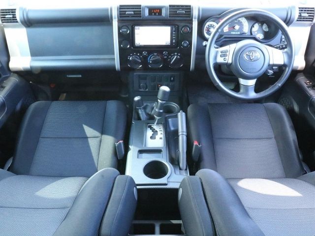 Toyota FJ CRUISER 2013-01 195741-1